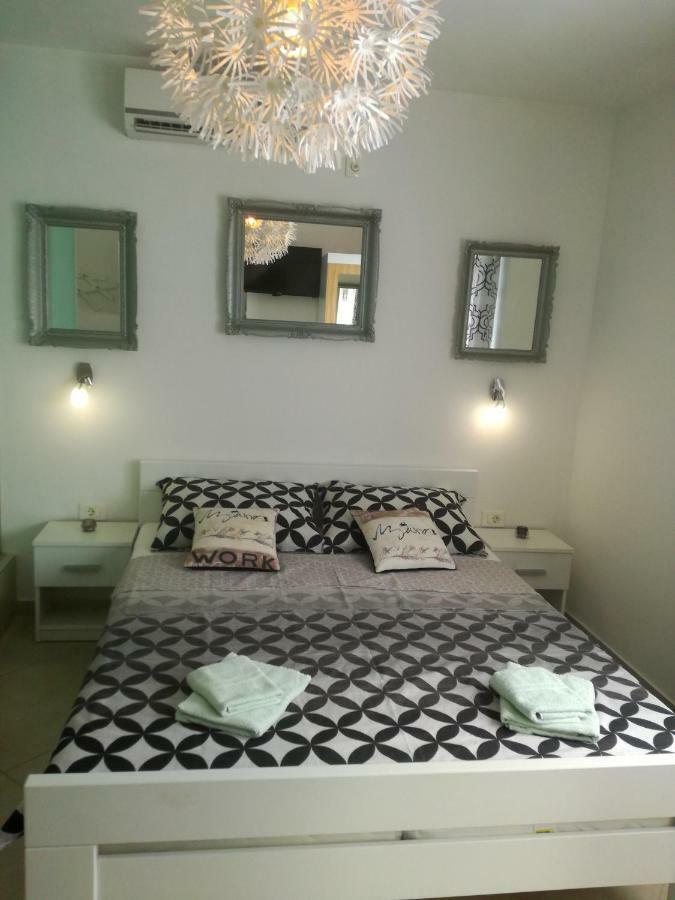 Villa Infinity Pinezići 外观 照片